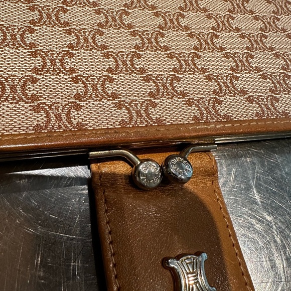 Celine wallet (price firm unless bundled) - Picture 5 of 15